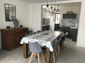 Villa avec jacuzzi interieur, velos, scooter, wifi